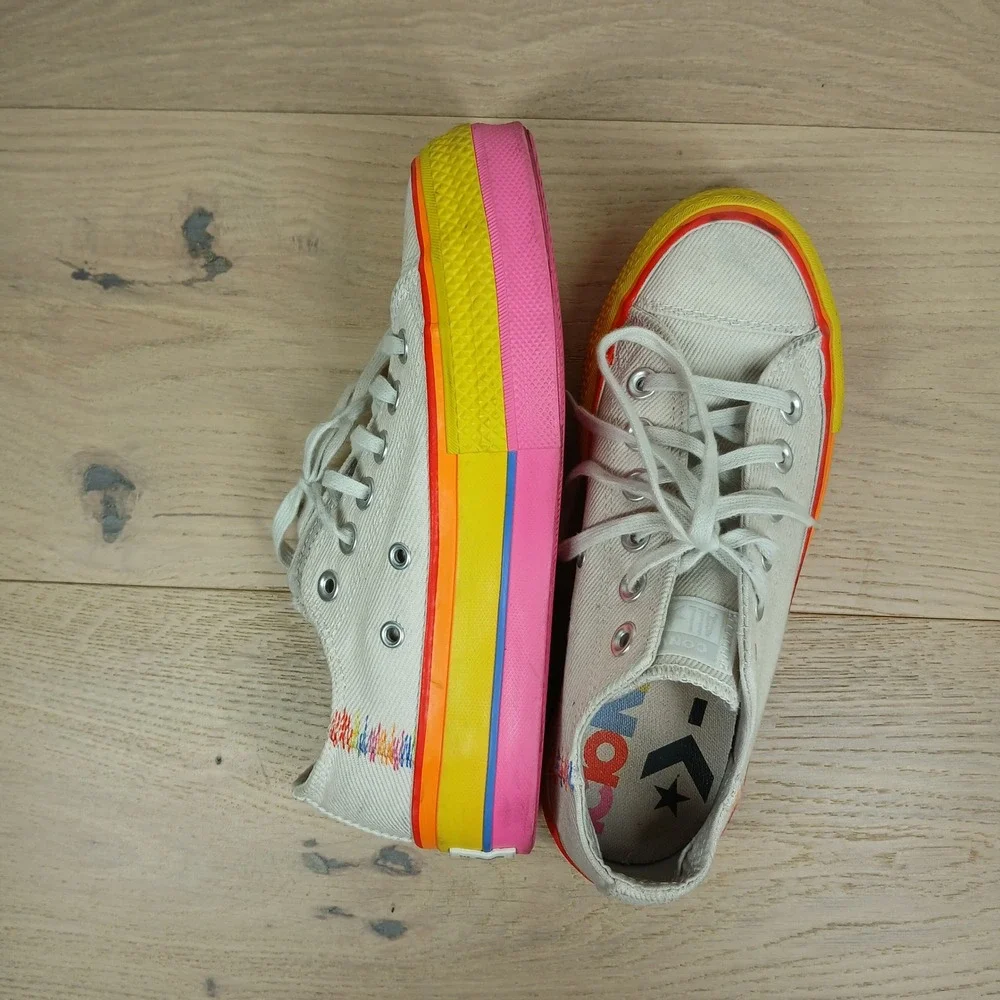 Converse Chuck Taylor Sneakers Kids 5 Rainbow Platform Cream
